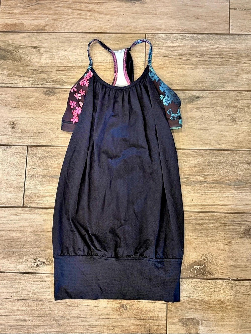 lululemon No Limits Tank Floral Athletic Tank Top Black & Blue